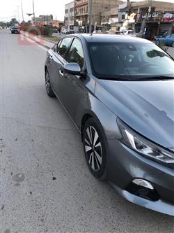 نيسان ألتيما